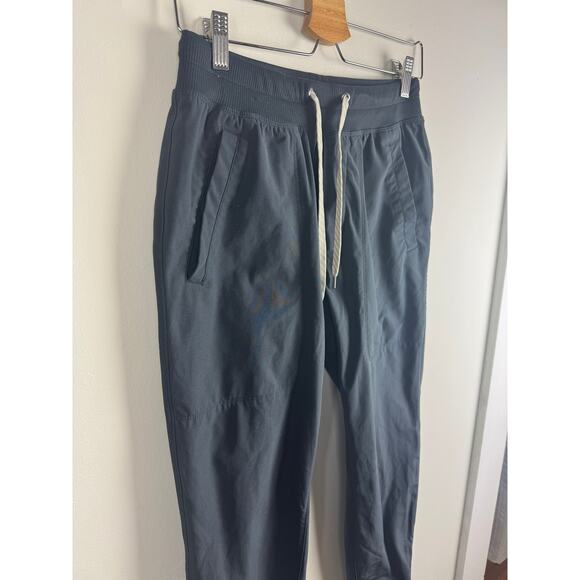 Vuori Meta Jogger Pants - Picture 2 of 9